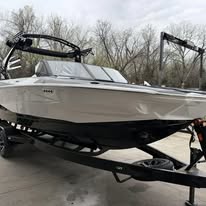 boat.Title